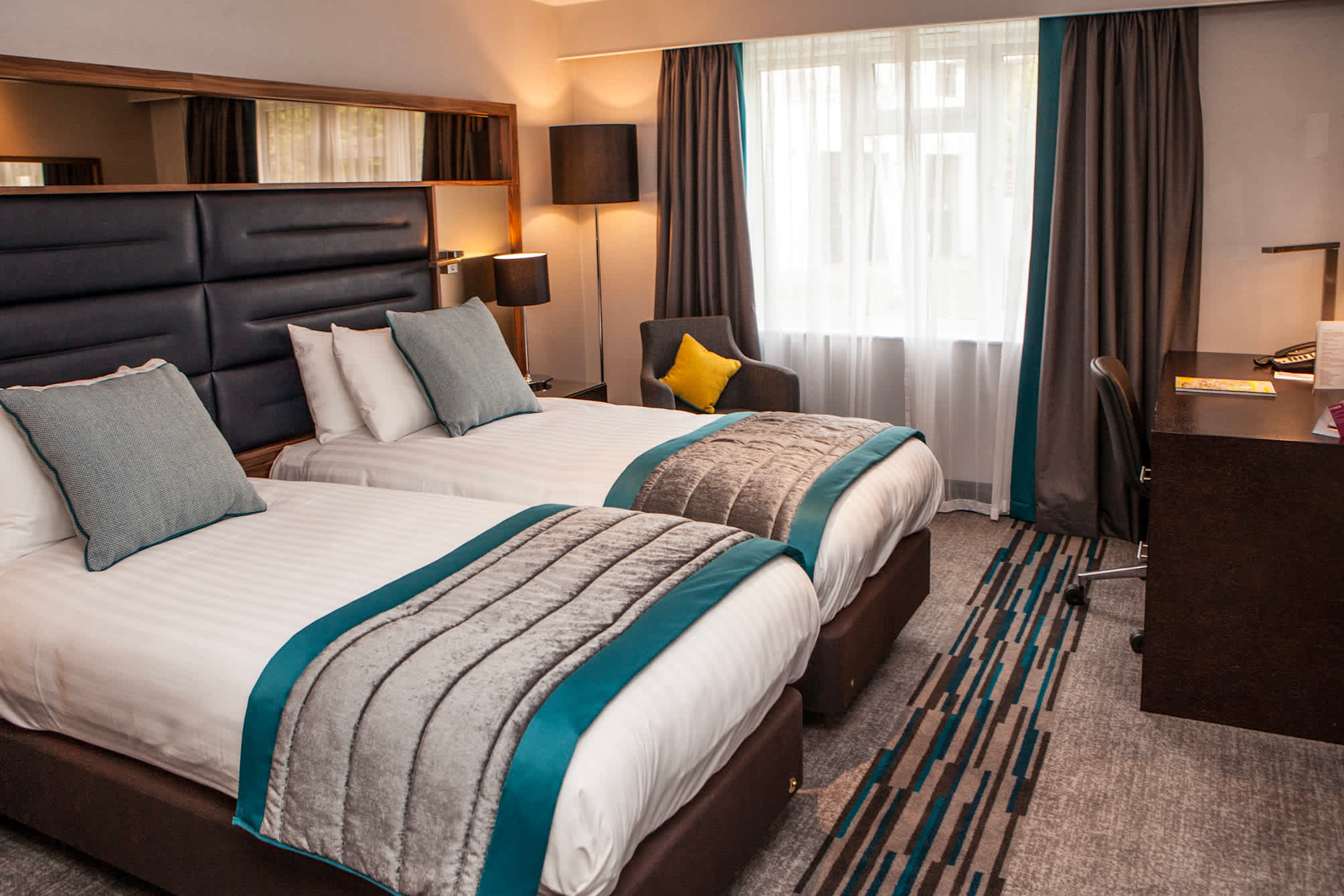 Elite Venue Selection Felbridge - Gatwick 1