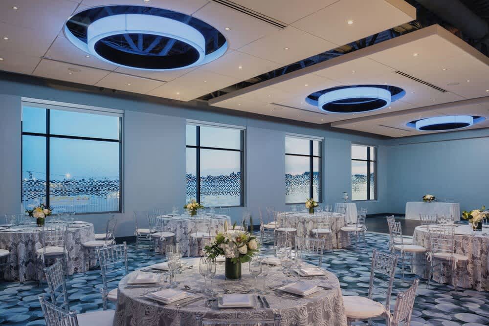 Aloft by Marriott Boston Seaport District 2