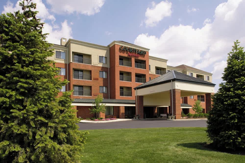 Courtyard by Marriott Akron Stow 1