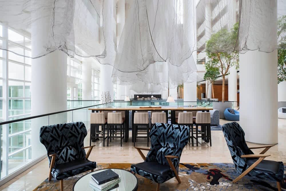 Renaissance Schaumburg Convention Center Hotel 4