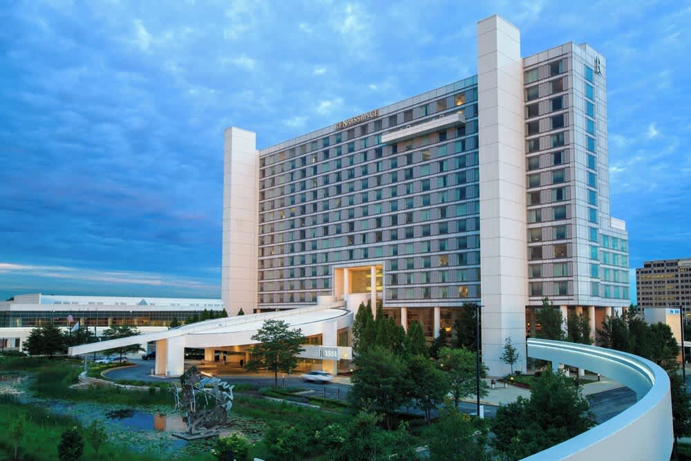 Renaissance Schaumburg Convention Center Hotel 1