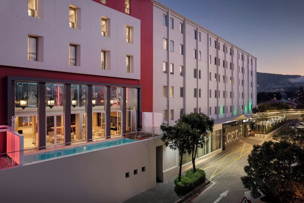 Protea Hotel Fire & Ice by Marriott Cape Town 1