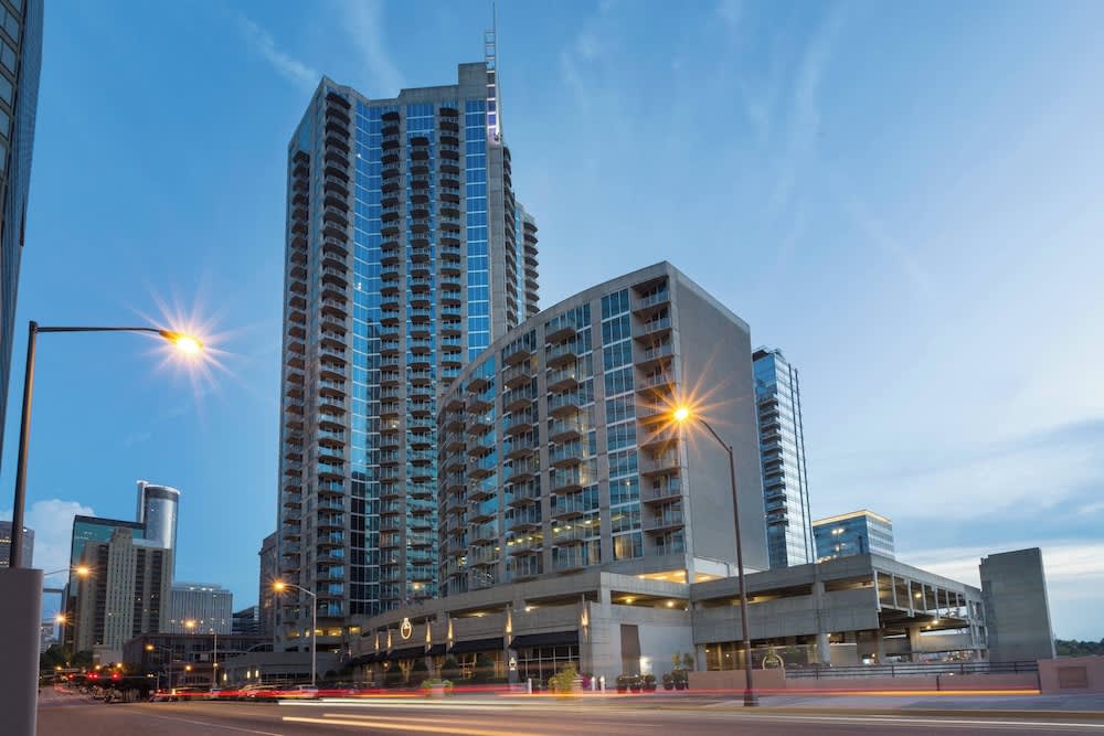 Twelve Downtown, Autograph Collection 1