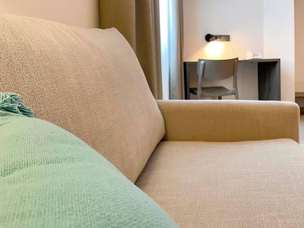 Hotel Quatre Llunes 5