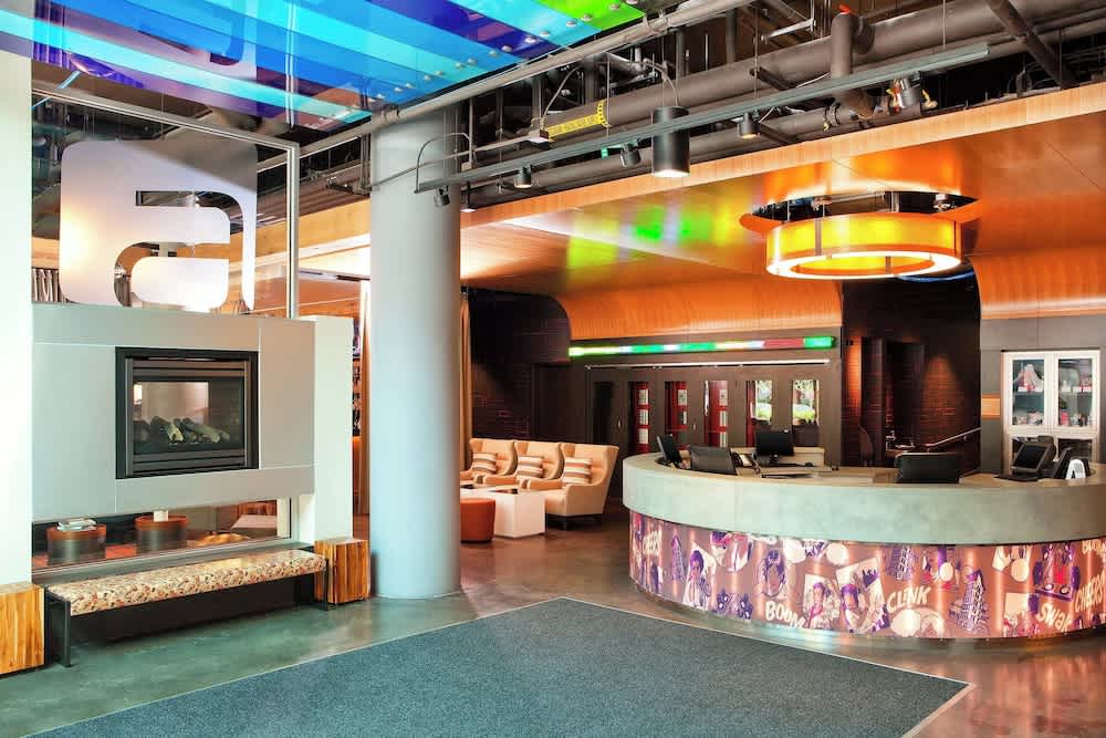 Aloft by Marriott Chicago Downtown River North 2
