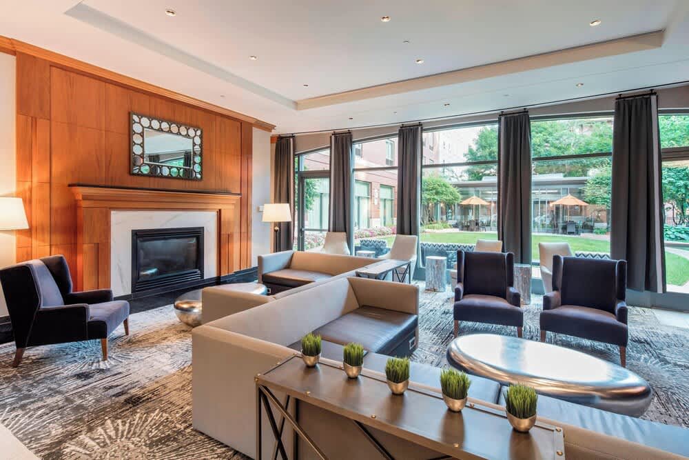 Courtyard by Marriott Boston Brookline - Newly Renovated 2