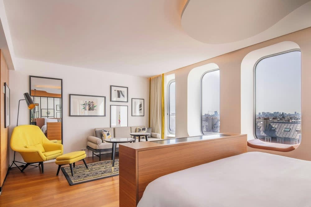 Renaissance Paris Republique Hotel & Spa 1