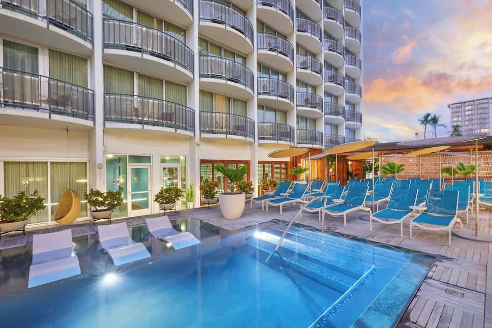The Laylow Waikiki, Autograph Collection 1