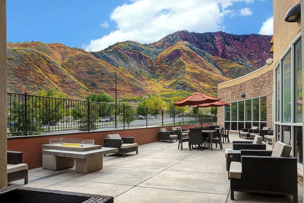 Courtyard by Marriott Glenwood Springs 1