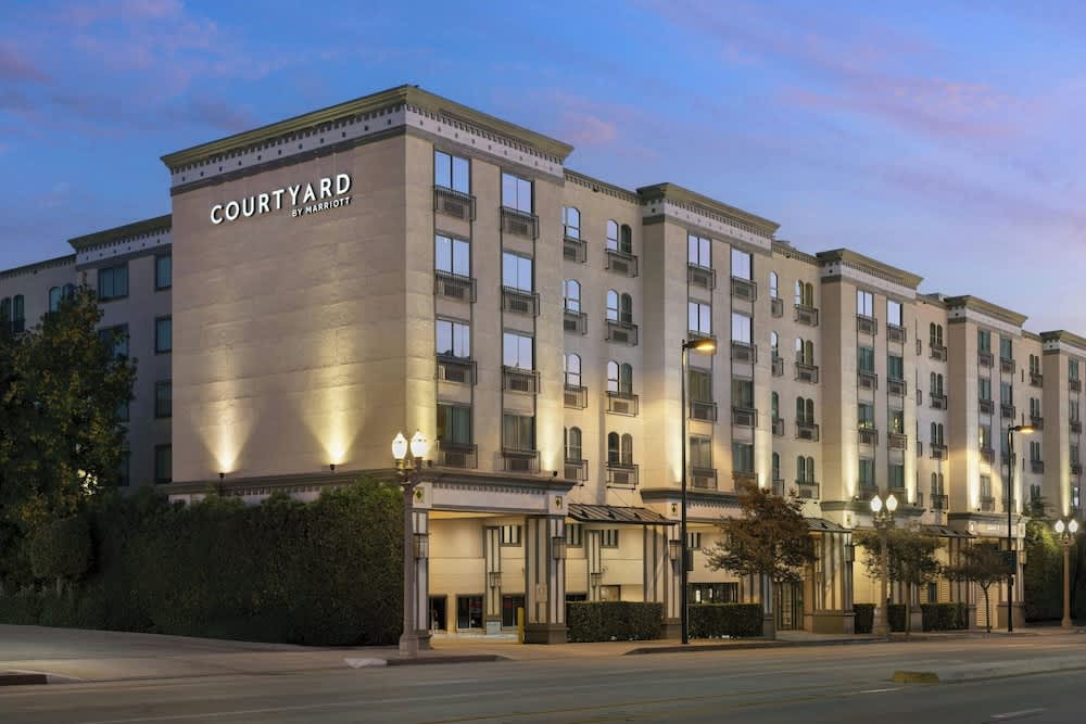 Courtyard by Marriott Los Angeles Pasadena Old Town 1