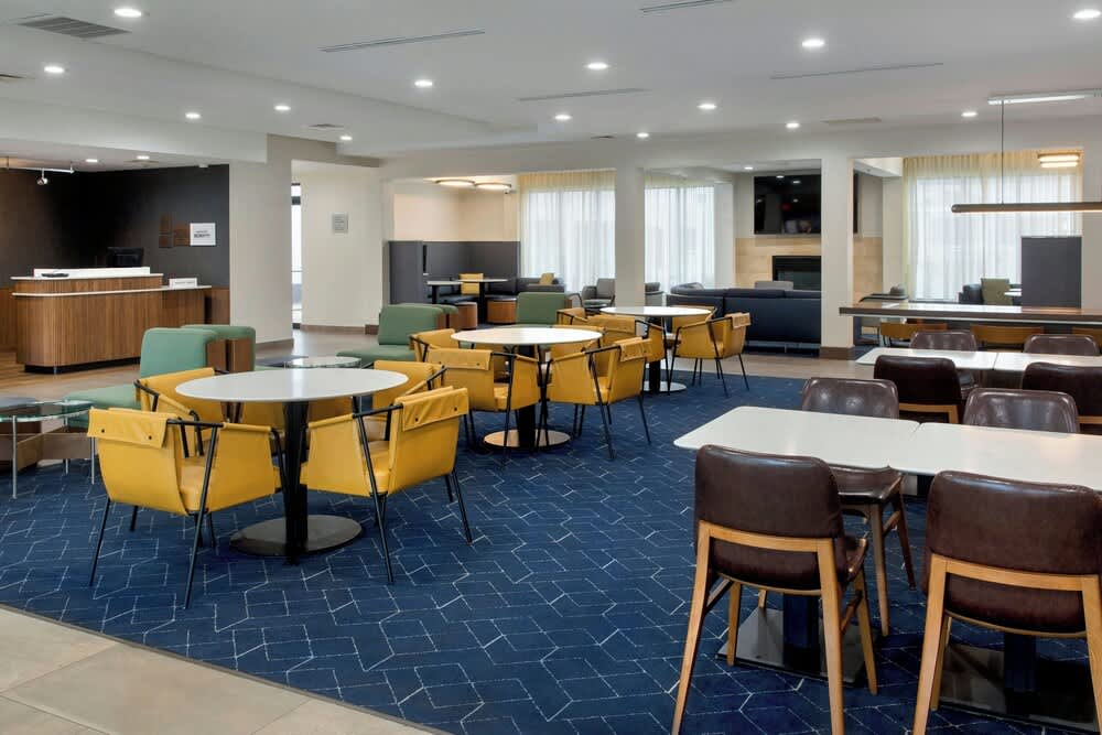 Courtyard by Marriott New Haven Orange 1
