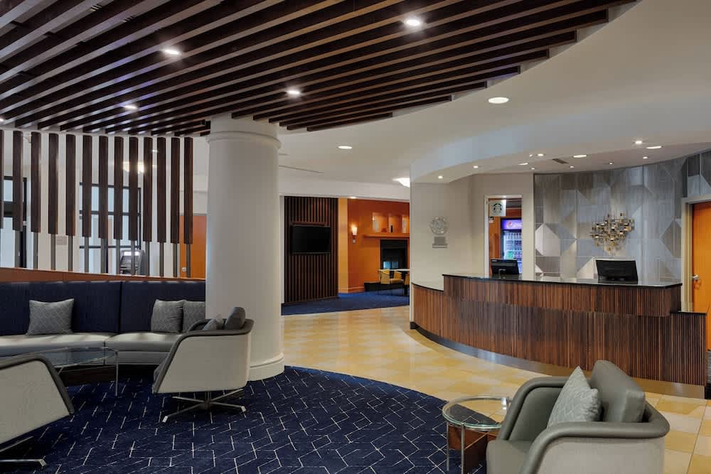 Courtyard by Marriott Springfield Downtown 2