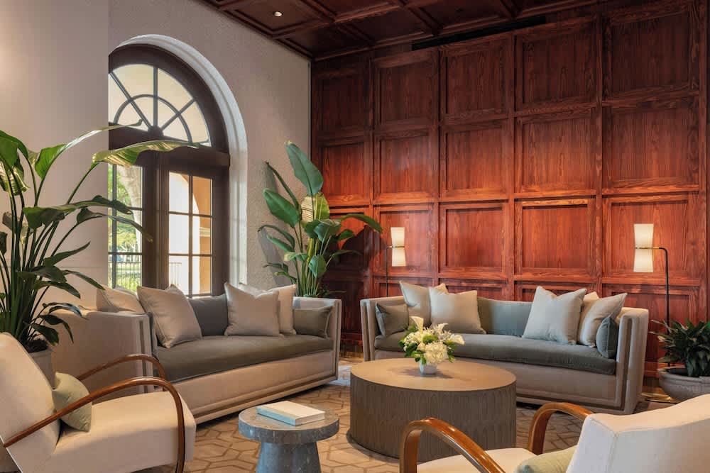 The Vinoy Resort & Golf Club, Autograph Collection 2