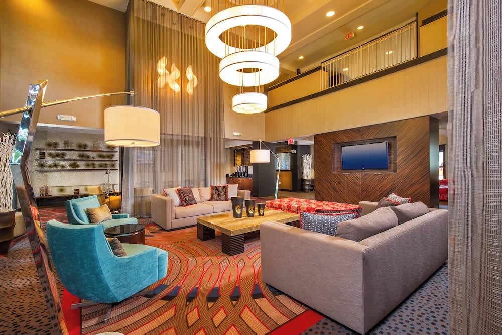 Courtyard by Marriott Dulles Town Center 2