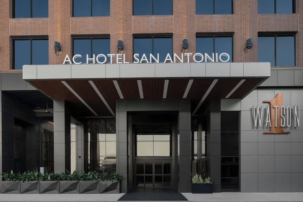 AC Hotel by Marriott San Antonio Riverwalk 1