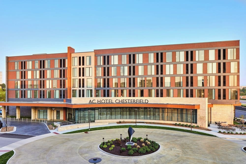 AC Hotel by Marriott St Louis Chesterfield 1