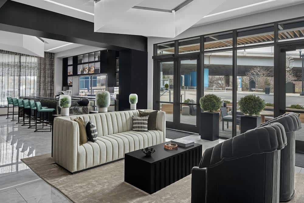 AC Hotel by Marriott Washington DC Capitol Hill Navy Yard 2