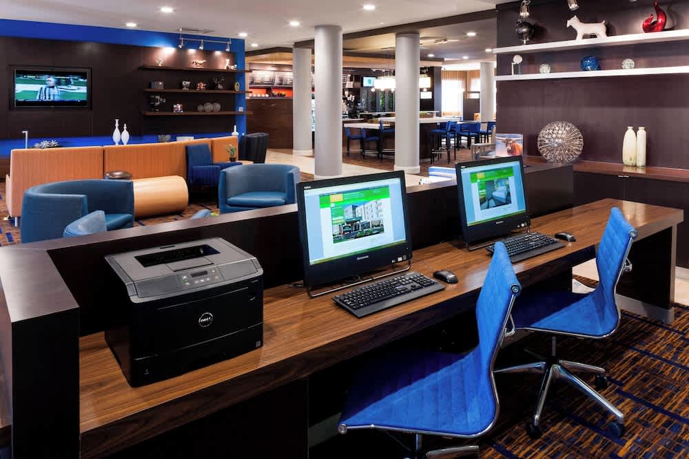 Courtyard by Marriott Houston North/Shenandoah 4