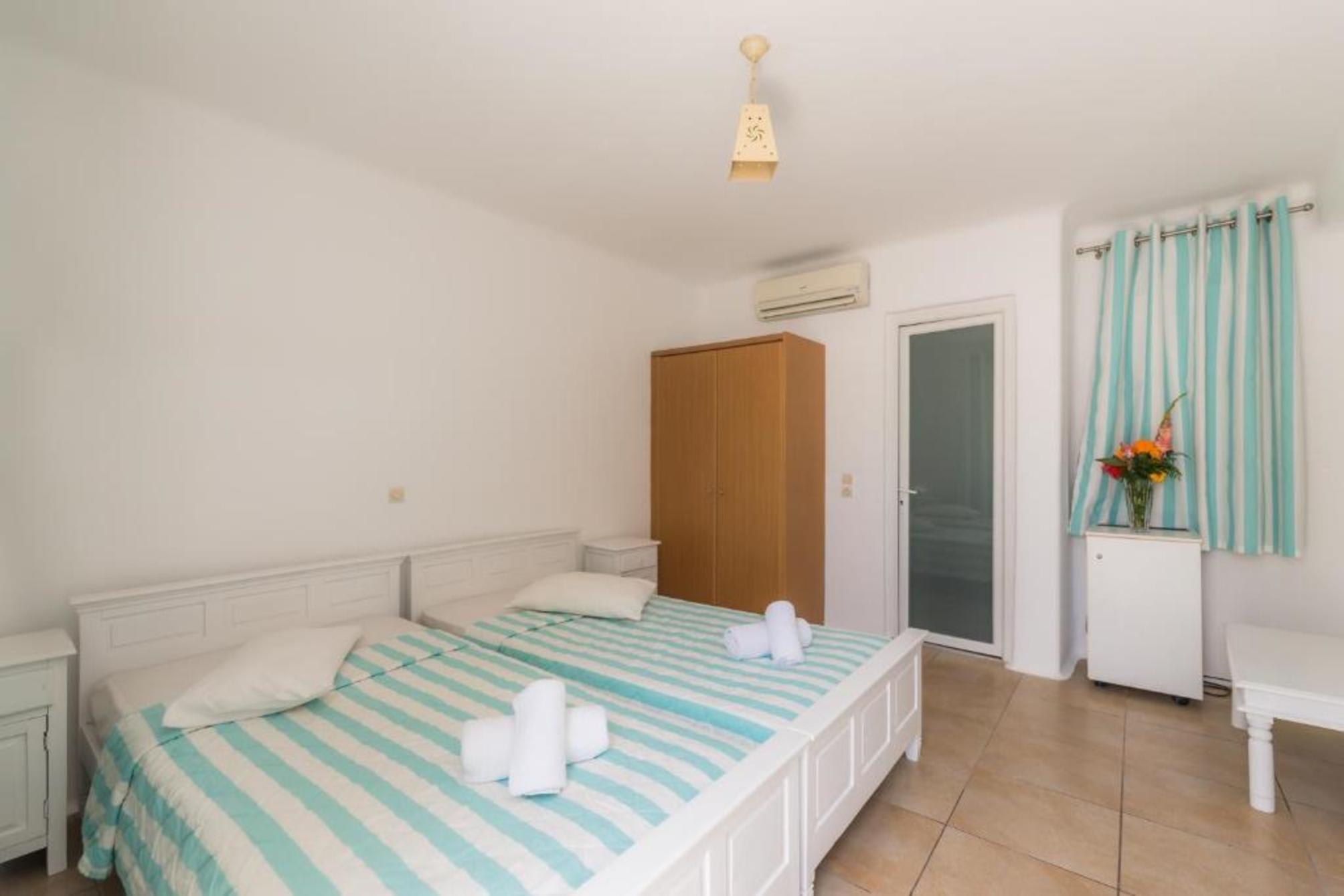 Paradise Beach Resort 3