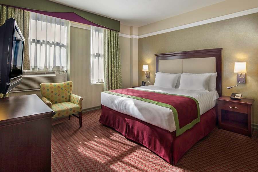 The Hotel @ Times Square 1