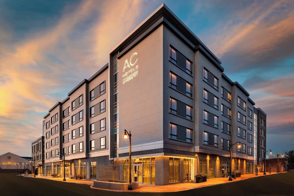 AC Hotel by Marriott Portsmouth Downtown/Waterfront 1