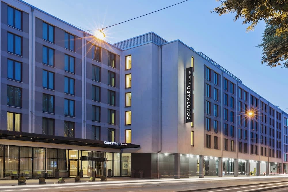Courtyard by Marriott Munich City East 1