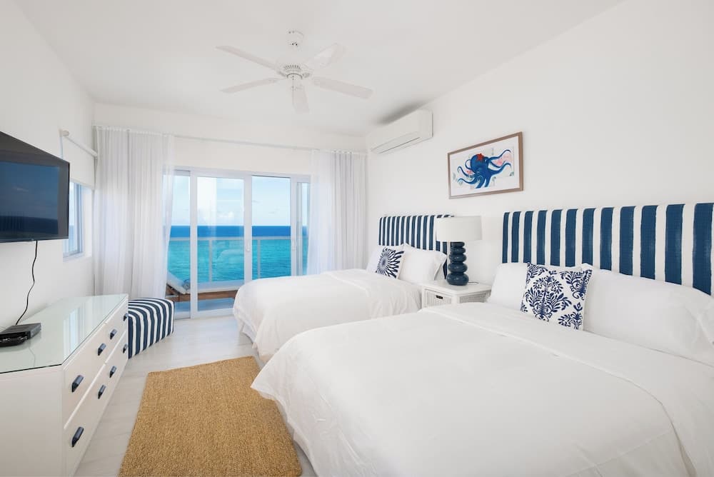 Blue-sky penthouse 2