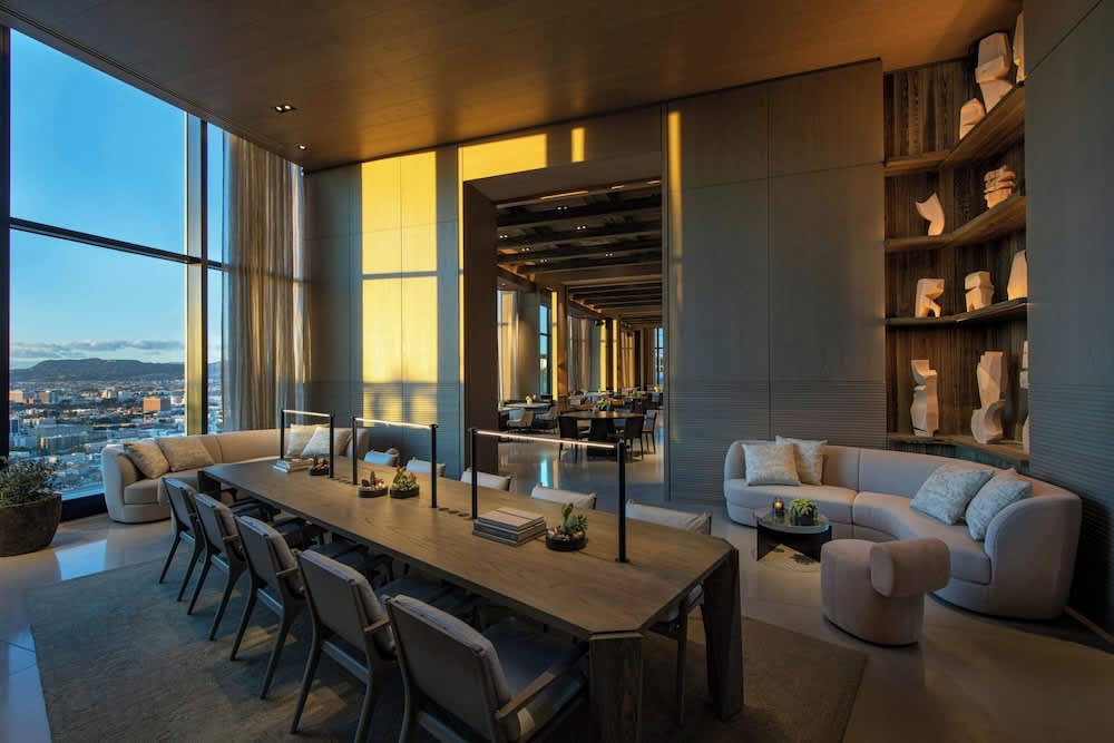 AC Hotel by Marriott Downtown Los Angeles 1