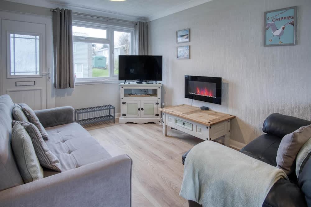 Swanbrook - 2 Bedroom Chalet- Freshwater East 2