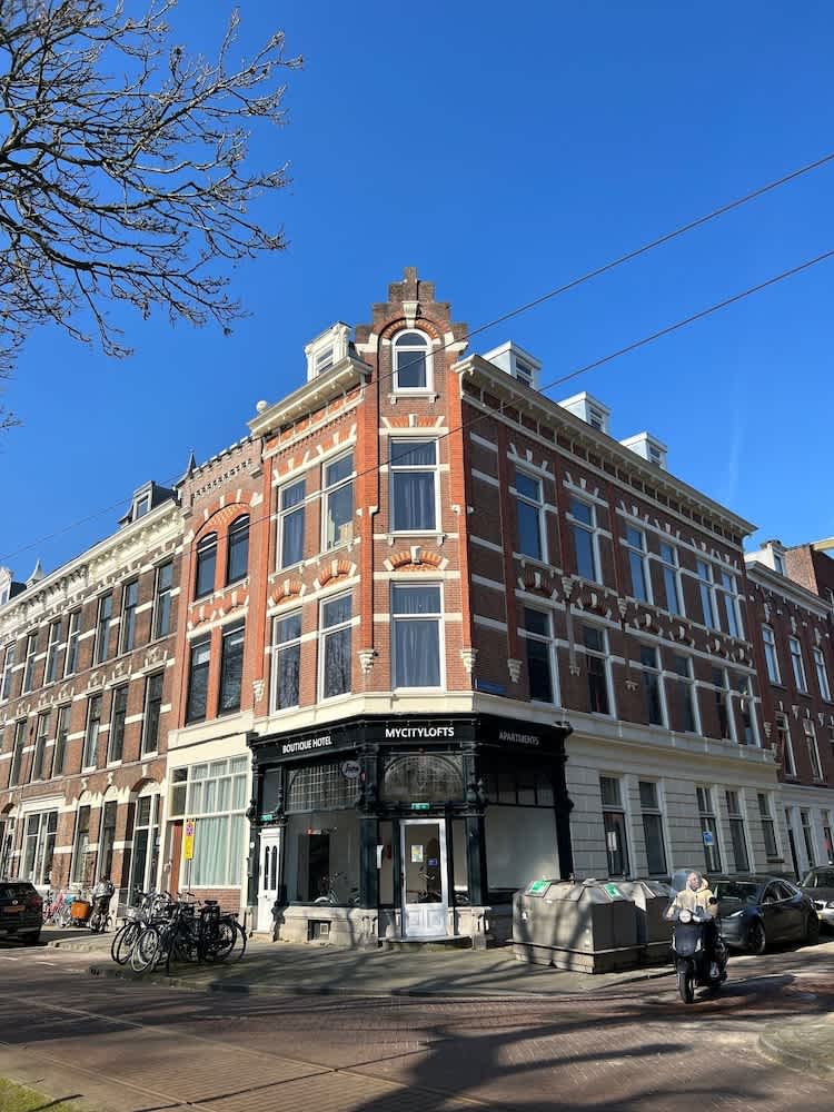 Rotterdam Inn 1