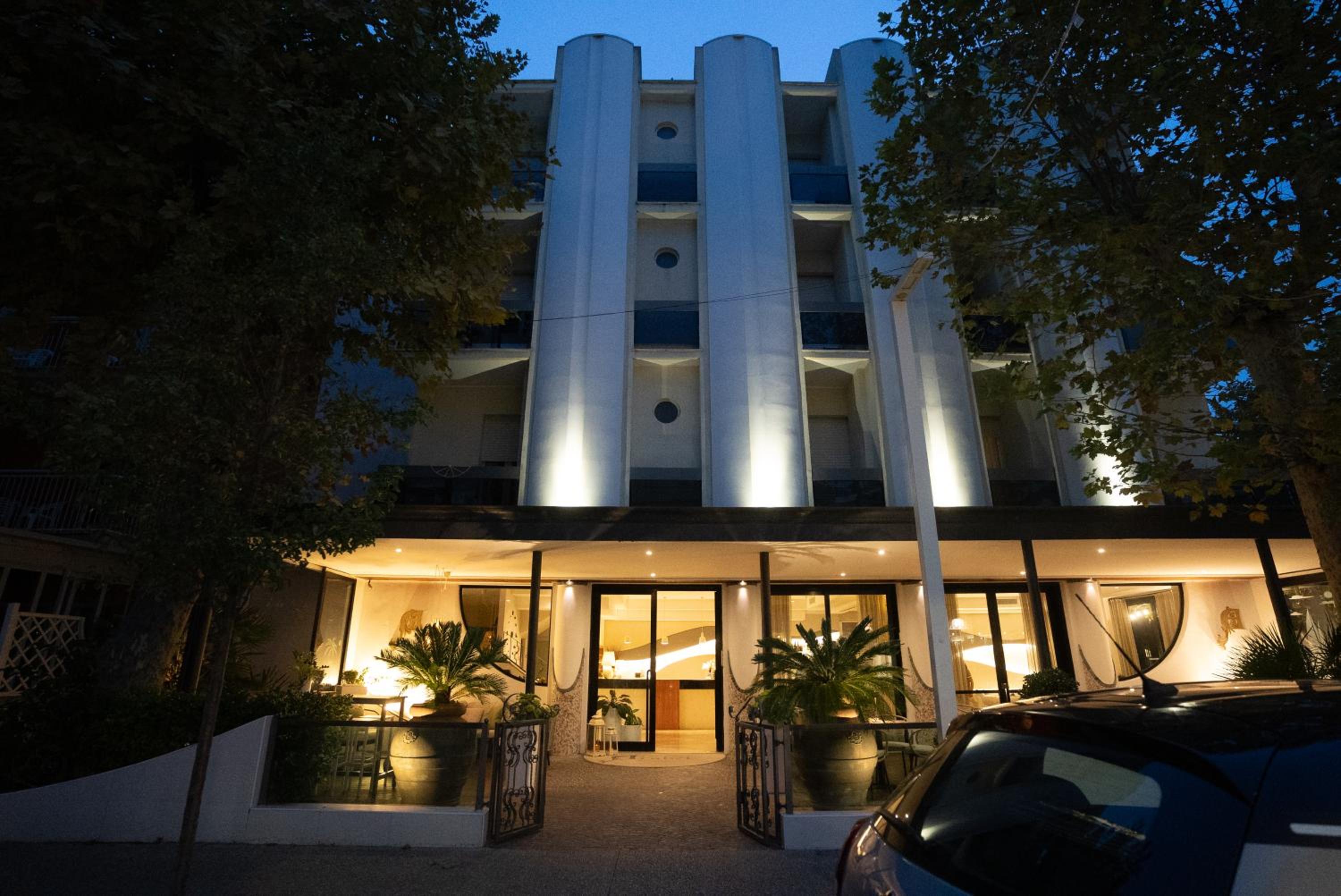 Hotel Arabel 1