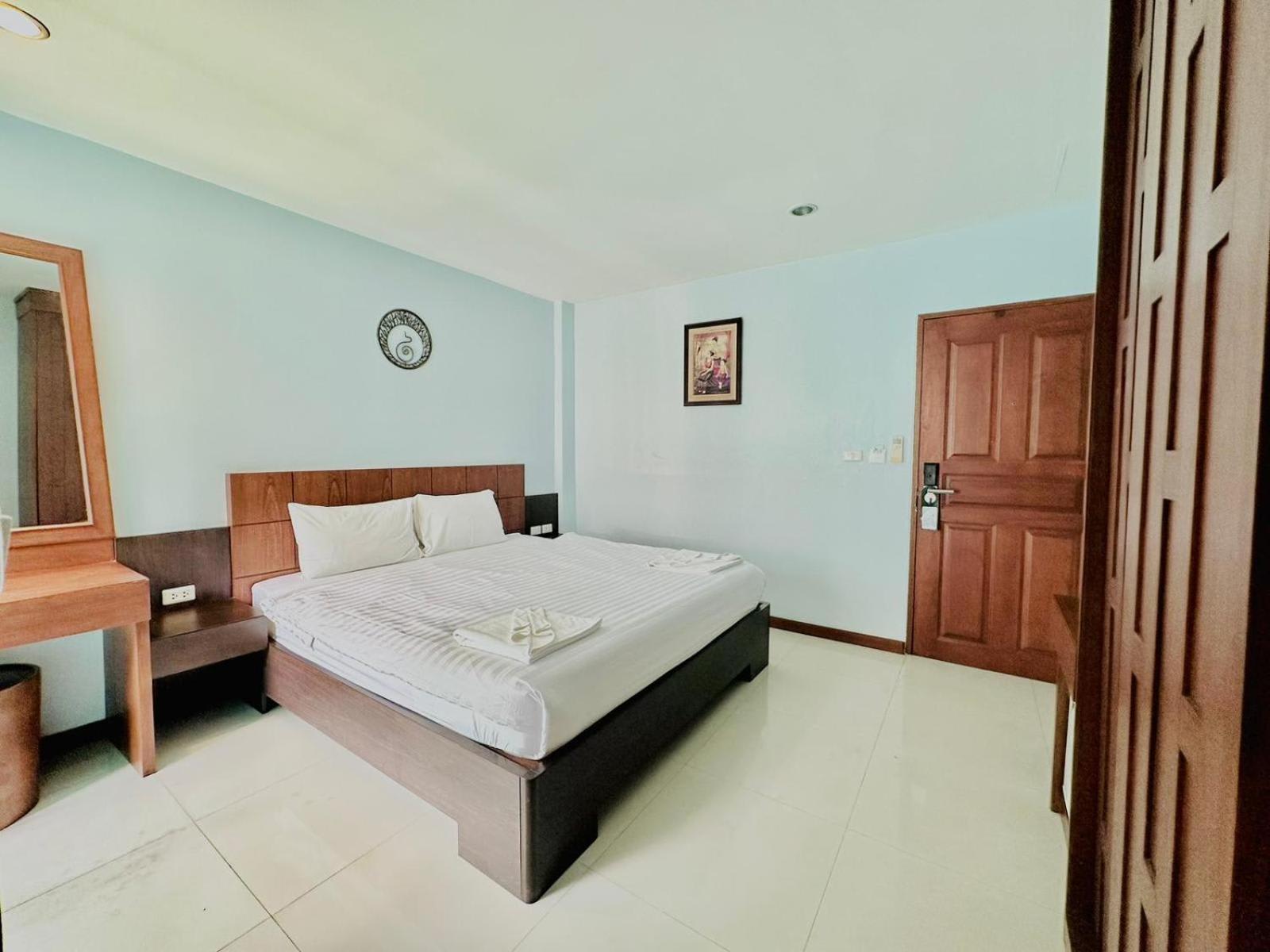 Cokoon Deva Patong Hotel 2