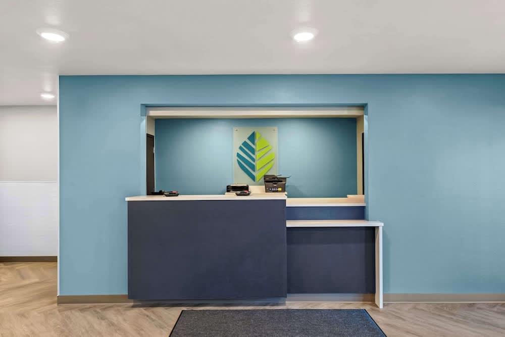 WoodSpring Suites Columbia - Irmo 2