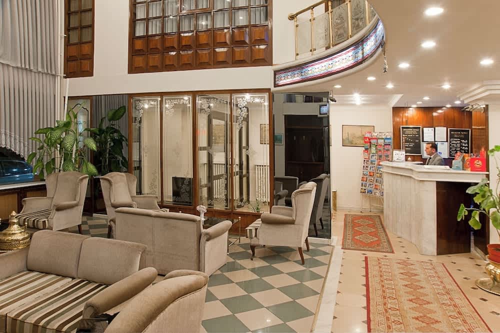 Avlonya Hotel 2