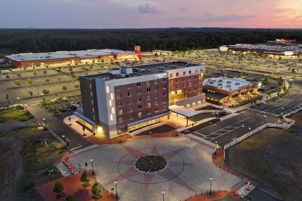 Courtyard by Marriott North Brunswick 1