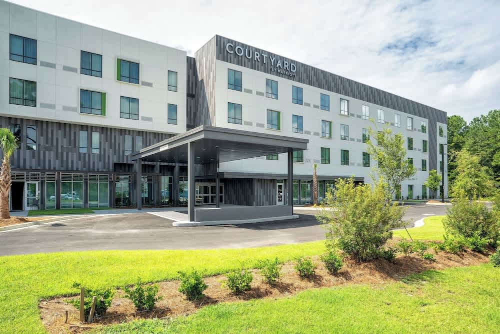 Courtyard by Marriott Charleston-North Charleston 1