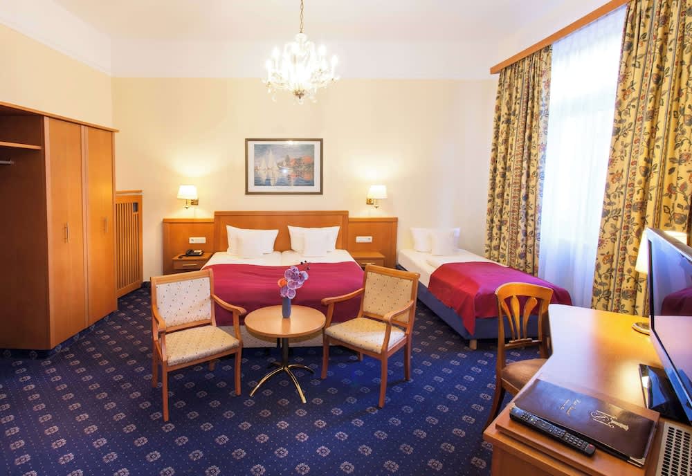 Centro Hotel National Frankfurt City, Trademark Collection by Wyndham 5