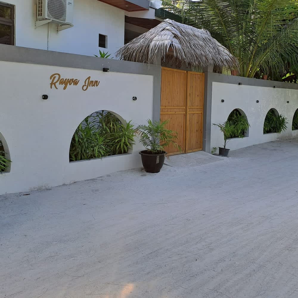 Rayva inn 1