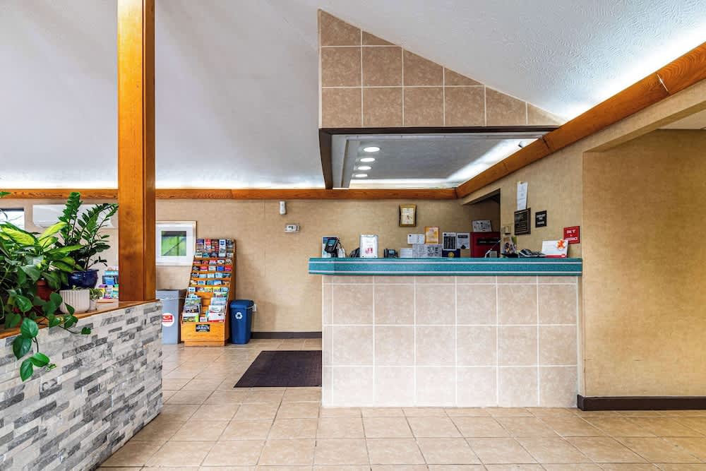 Econo Lodge Cleveland Southeast - Kent 5