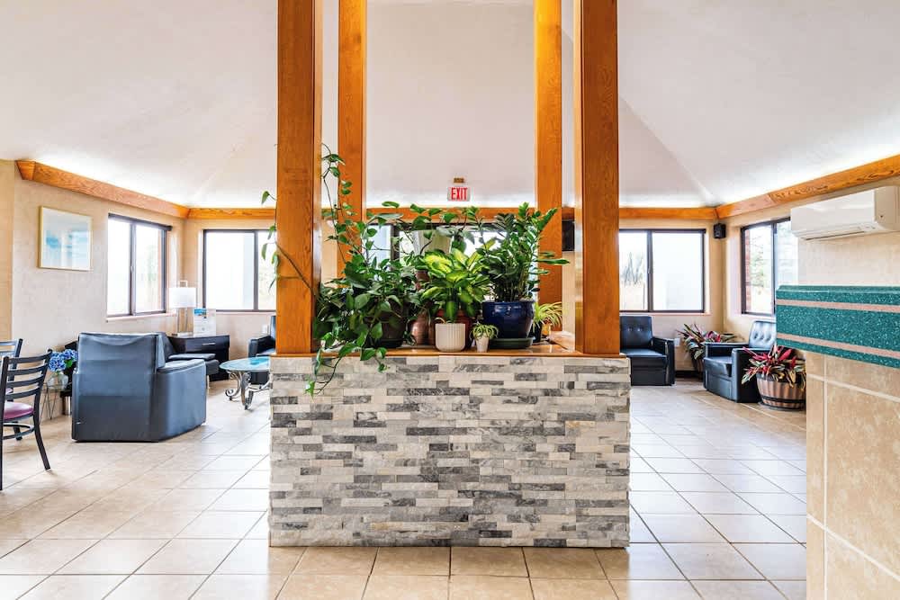 Econo Lodge Cleveland Southeast - Kent 4