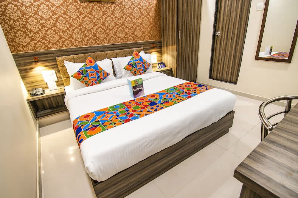 FabHotel Orange Suites - Nr Mumbai International Airport 1