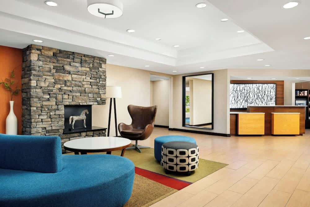 Fairfield Inn Concord 2