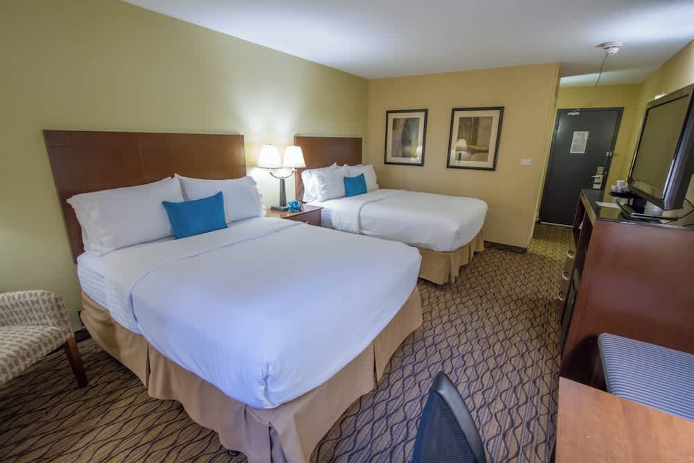 Holiday Inn BLMGTN ARPT SOUTH - MALL AREA by IHG 2