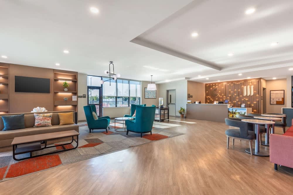 Comfort Suites Fort Myers East I-75 3