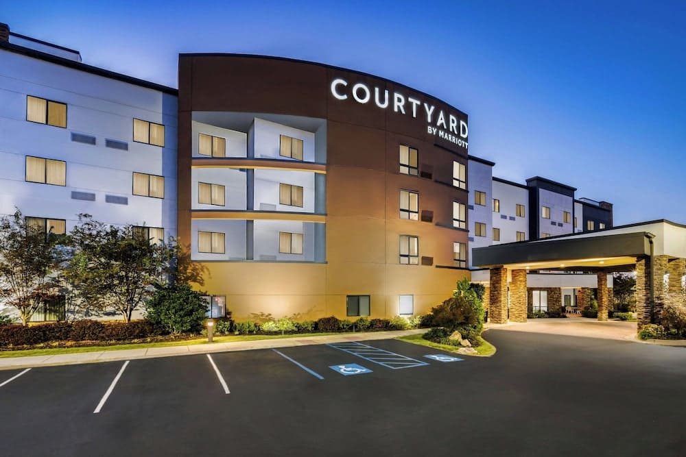 Courtyard by Marriott Auburn 1