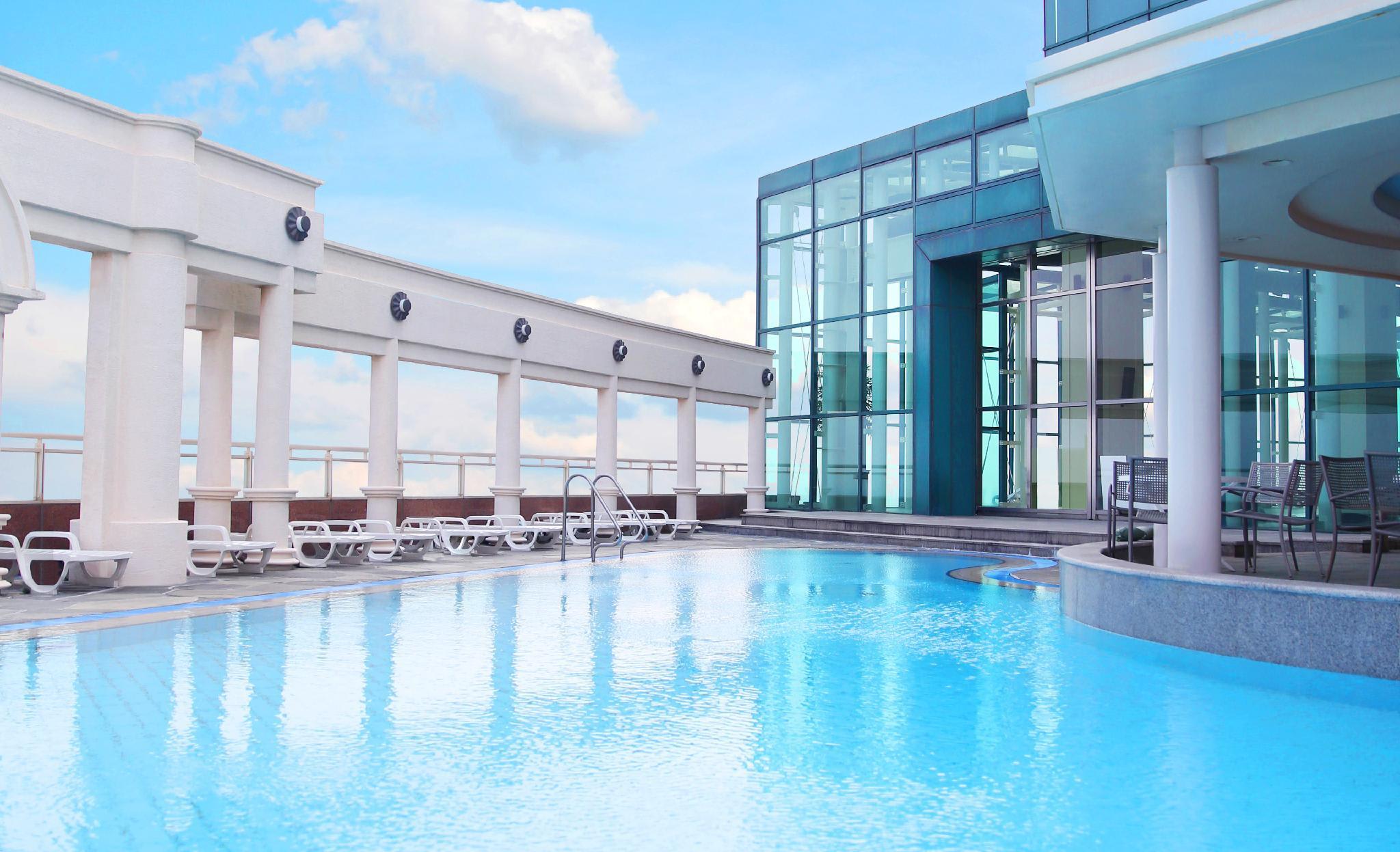 Ramada Plaza by Wyndham Jeju Ocean Front 2