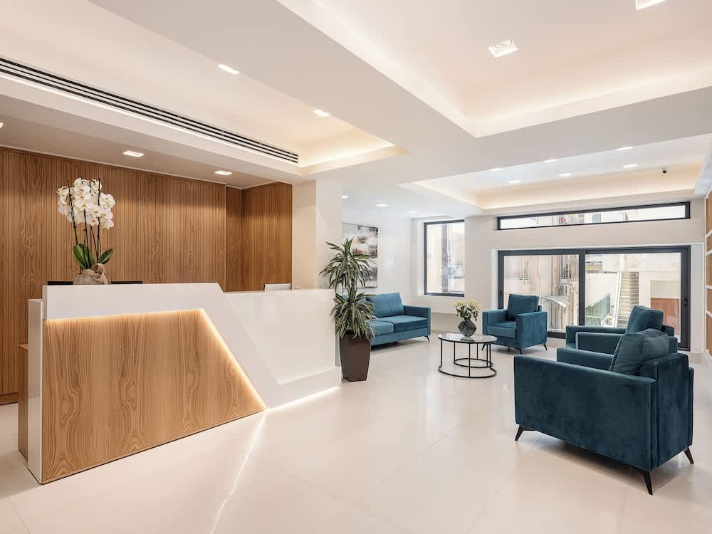 Miss Marrone City Hotel 3