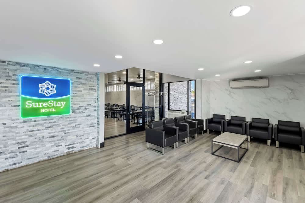 SureStay Hotel by Best Western Phoenix Airport 2