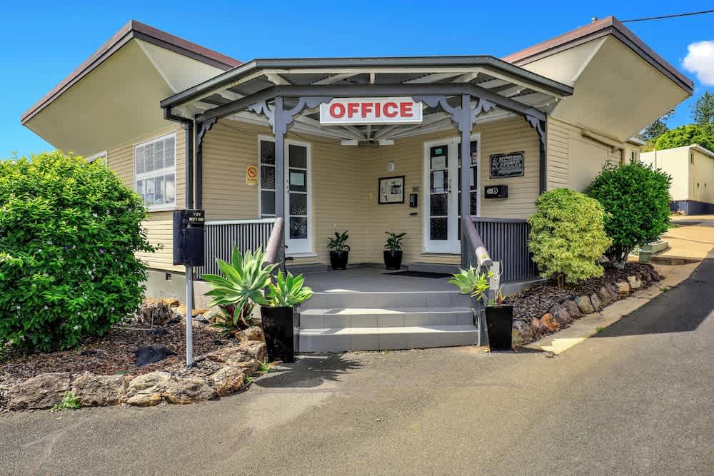Ned Kelly's Motel 2