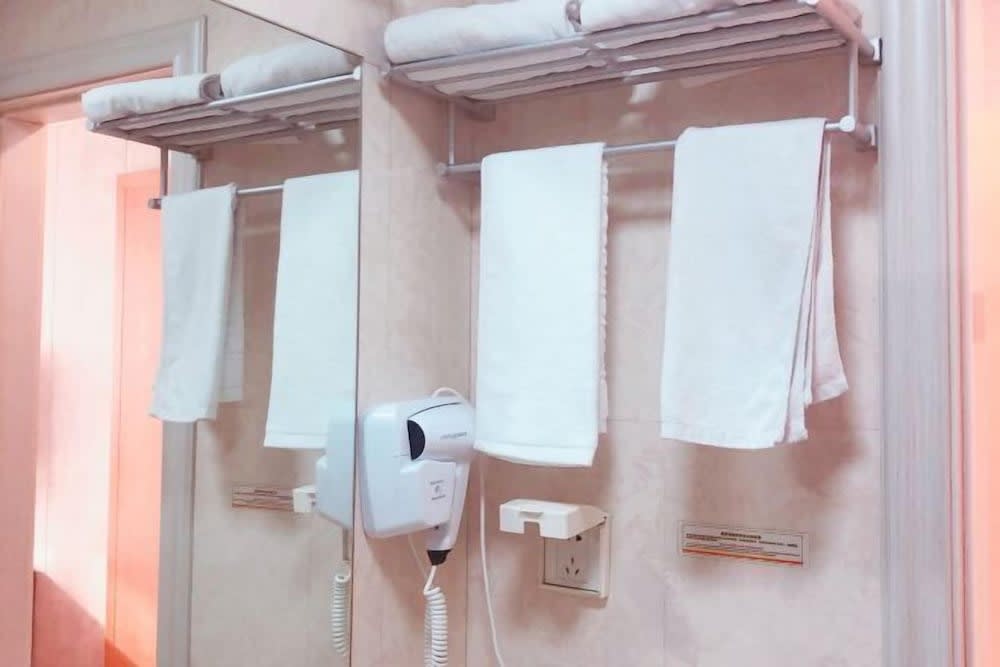 Super 8 Hotel (Shanghai Wujiaochang) 4